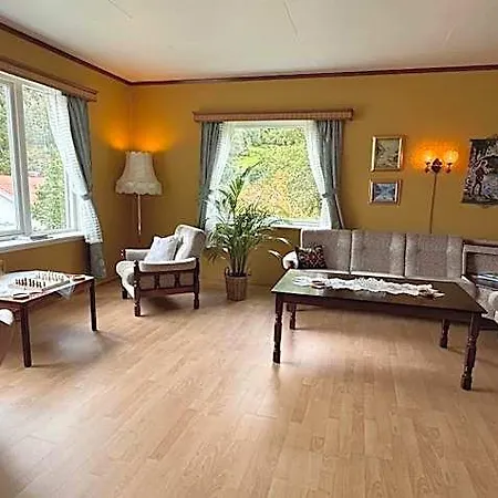 Svingen - Panoramic Fjord Views In Flam Hotel