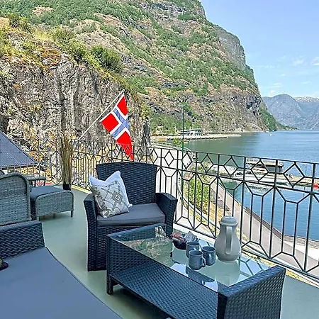 Svingen - Panoramic Fjord Views In Flam أرلاند
